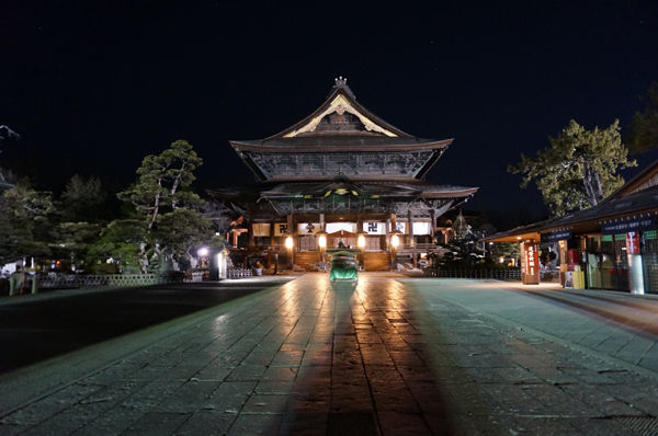 夜の善光寺