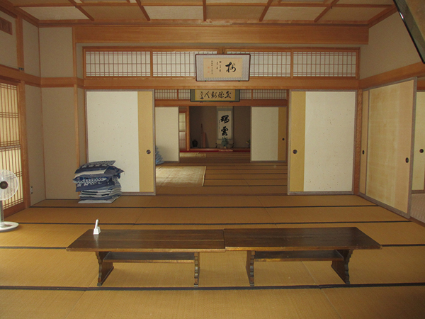 国泰寺さん
