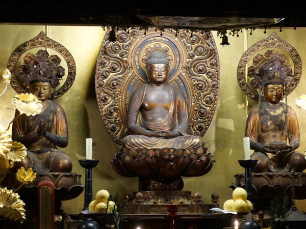 京都・清浄華院の阿弥陀三尊