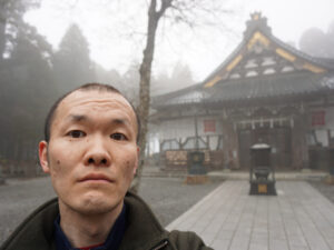身延山奥の院とほーりー
