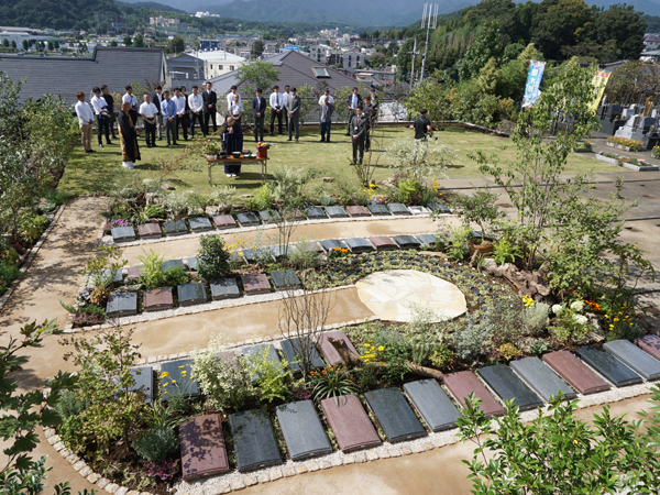 厚木長谷寺の樹木葬墓地