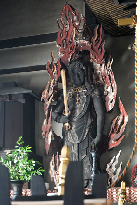 京都・行願寺の不動明王