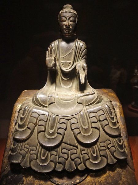 東京国立博物館の博物館の如来坐像
