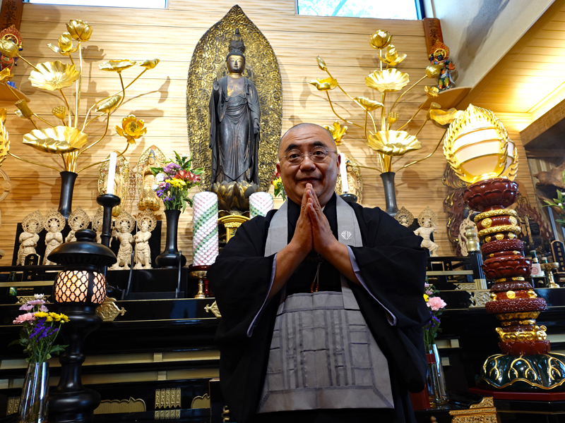 大法寺の長谷雄蓮華住職